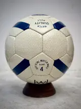 Size 4 crest